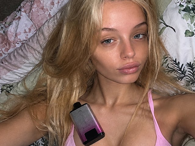 TinyLola26
