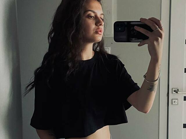 TaliaBlackW