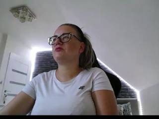 HornyVicky