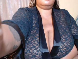 BUSTYEBONY94