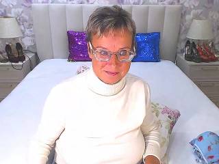 Milfymommy52