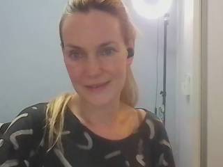 AnnyLe