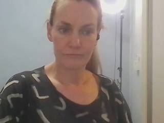 AnnyLe