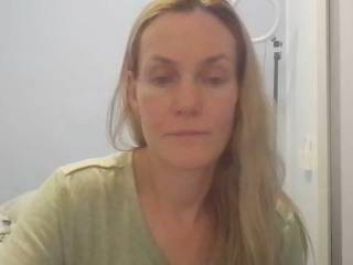 AnnyLe