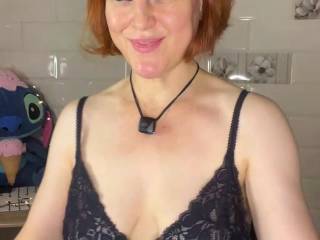MatureSandra