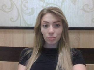 blondeee