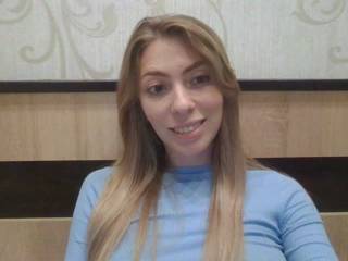 blondeee