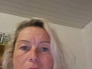 Evelyne1212