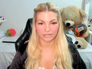 carolieen99