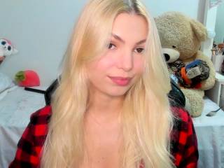 carolieen99