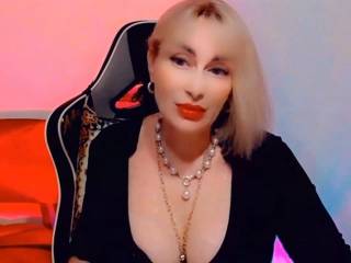 CharmingLady