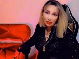CharmingLady