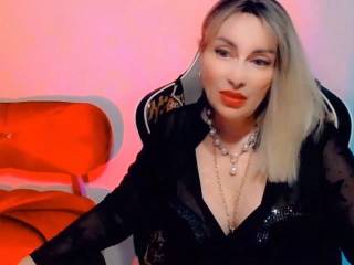 CharmingLady