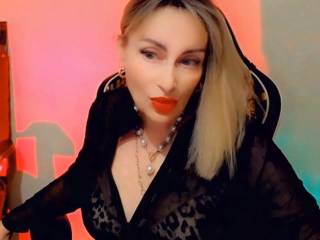 CharmingLady