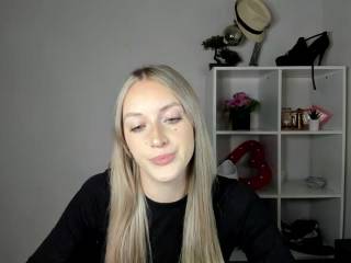 EvelynBlond