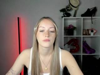 EvelynBlond