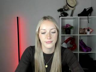 EvelynBlond