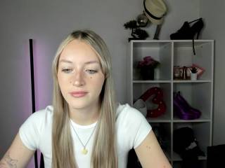 EvelynBlond