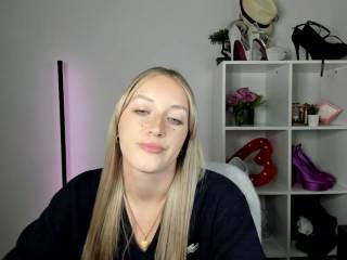 EvelynBlond