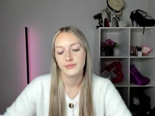 EvelynBlond