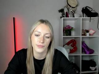 EvelynBlond