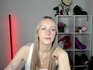 EvelynBlond