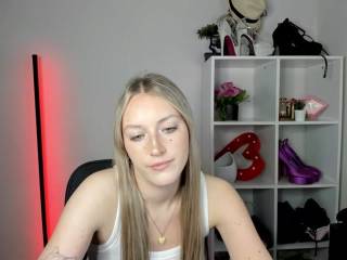 EvelynBlond