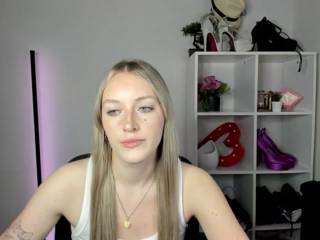 EvelynBlond
