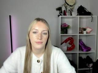 EvelynBlond
