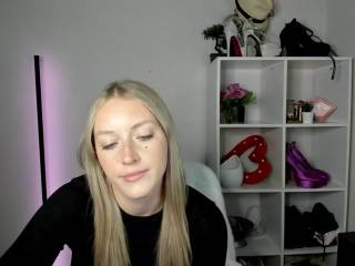 EvelynBlond