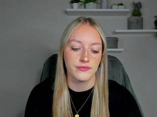 EvelynBlond