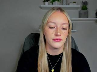 EvelynBlond