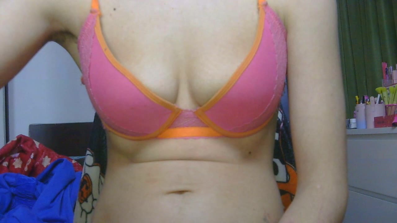 CarlyDarvin1