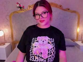 NaomyJonez