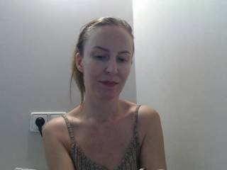 AnnaLovely