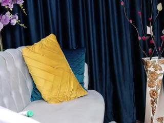 LuxaCole