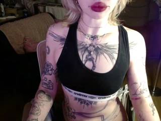 LolaHorny