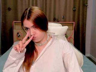 Emillyhot
