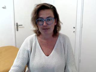 mysterywoman